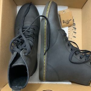 Men’s DR Martens worn once EUC Sz 8